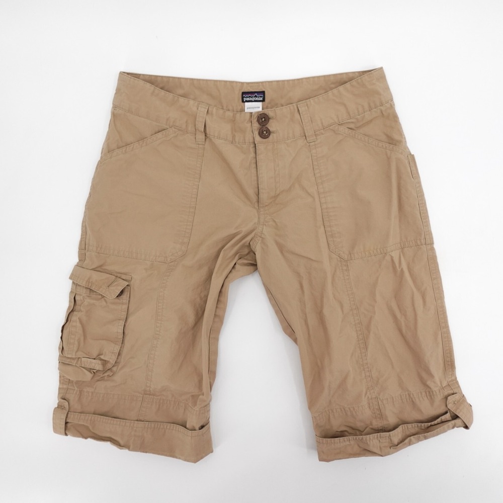 Patagonia‎ Cargo Shorts Womens 8 Tan Bermuda Pockets Rolled Cuffed Outdoor